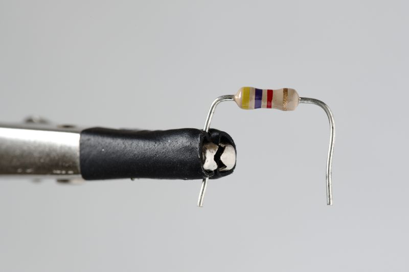 Grounding and bonding clamps